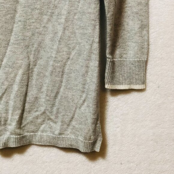 Elle Gray and White Dotted Long Sleeve Sweater Size XZ - Picture 6 of 6